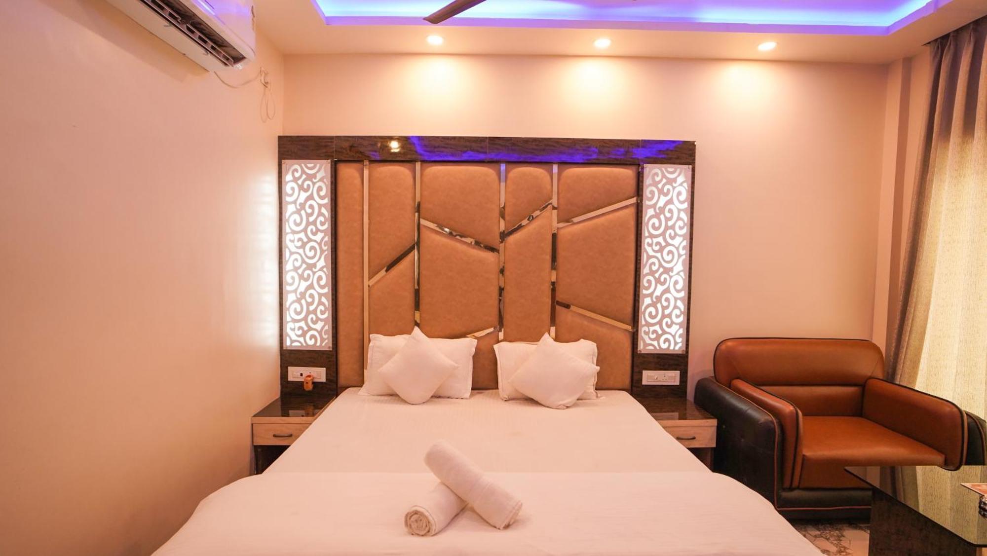 Sea Queen Beach Resort On Beach !! Couple Friendly Family Resort !! Mandarmani Exterior photo
