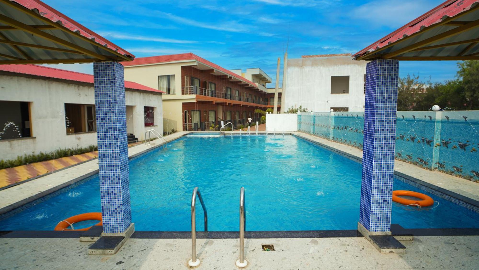 Sea Queen Beach Resort On Beach !! Couple Friendly Family Resort !! Mandarmani Exterior photo